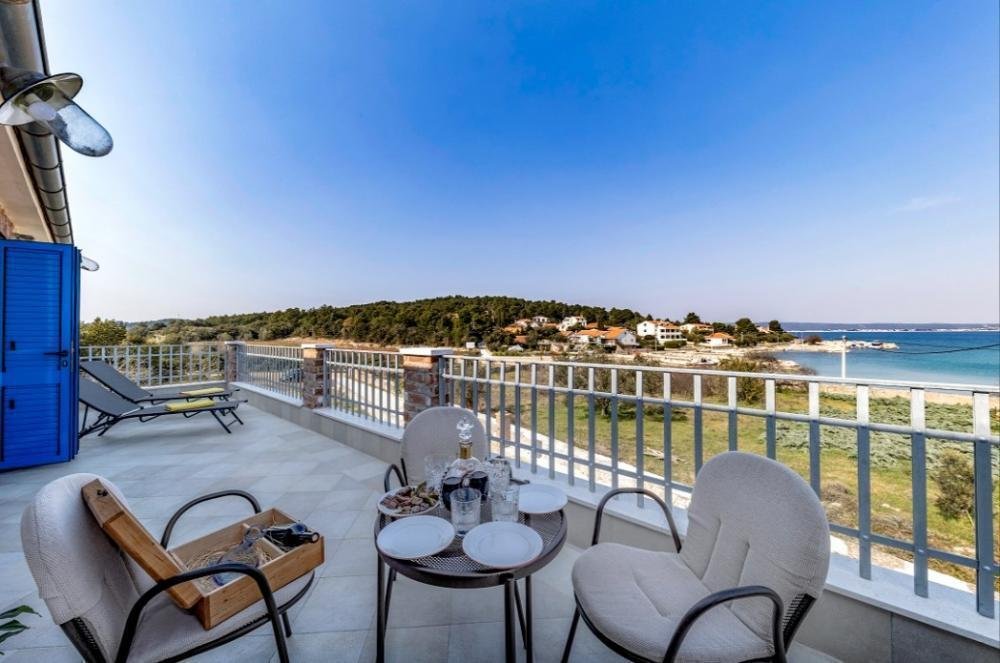 Villa in Zemunik Donji, Zadar County, Croatia 1 - 14067253
