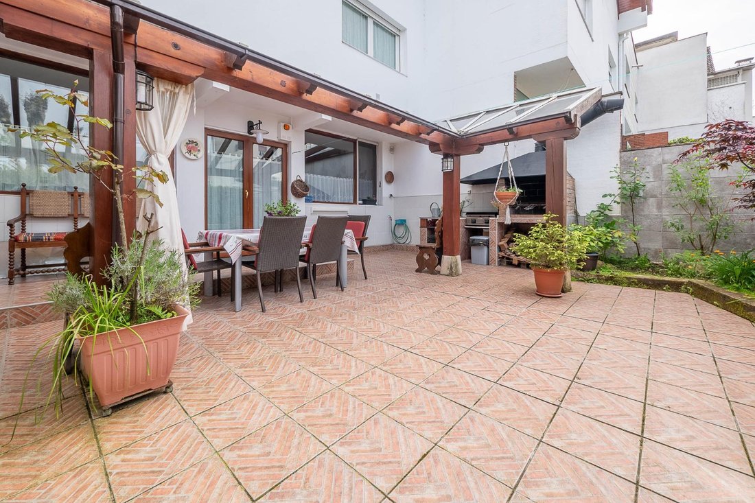 Villa in Ekialdea, Donostia-San Sebastian, Spain 5 - 15192445