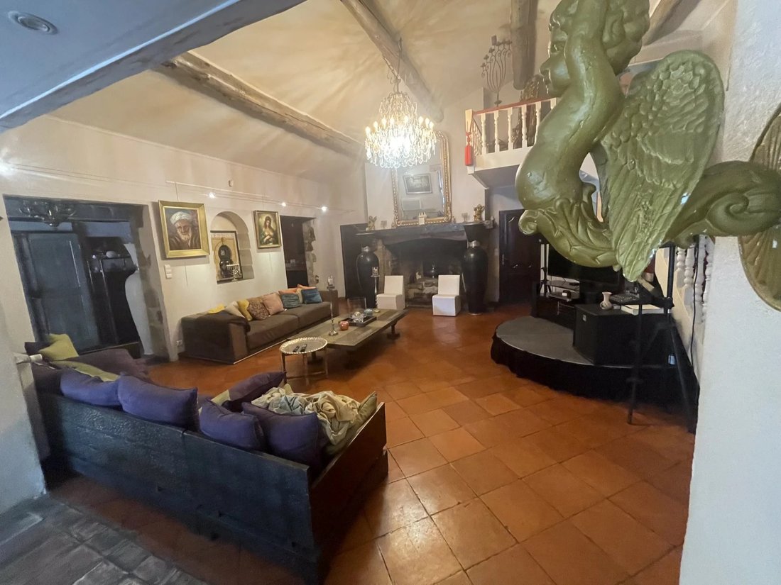 Estate in Les Aspres-Plan Sarrain, Mouans-Sartoux, France 5 - 12159394