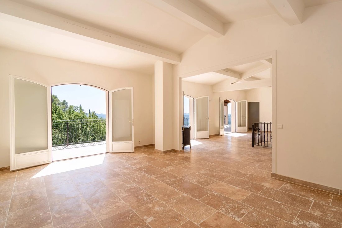 Villa in Callian, Provence-Alpes-Côte d'Azur, France 2 - 13759693