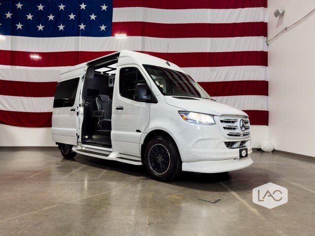 Midwest Automotive Designs 144 LUXE Cruiser in Scottsdale, Arizona, United States 2 - 11542753