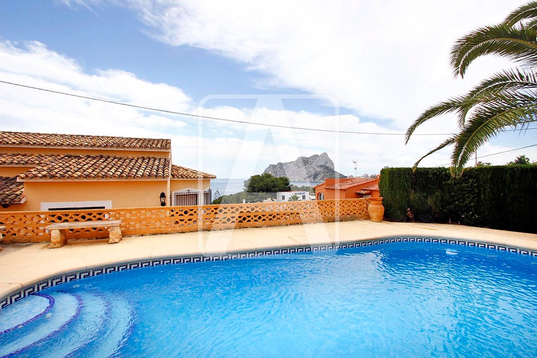 Villa in Calp / Calpe, Valencian Community, Spain 2 - 12065134