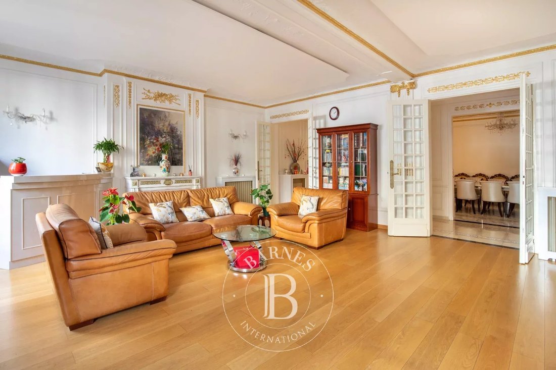 Apartment in Paris, Île-de-France, France 5 - 13539634