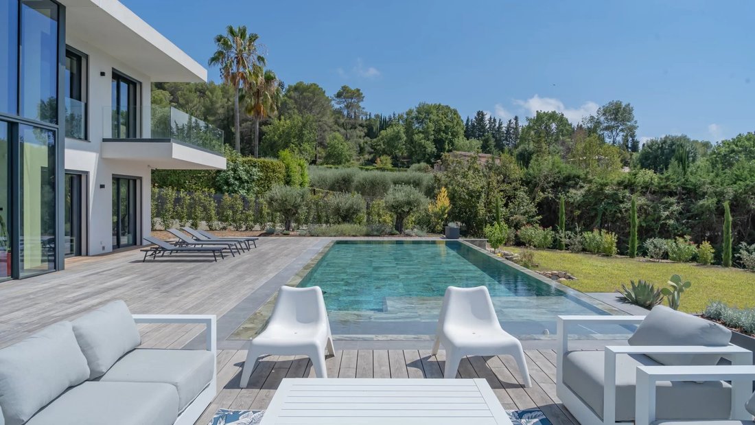 House in Mougins, Provence-Alpes-Côte d'Azur, France 2 - 14773848