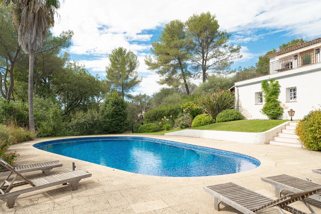House in Sud, Roquefort-les-Pins, France 3 - 12395185