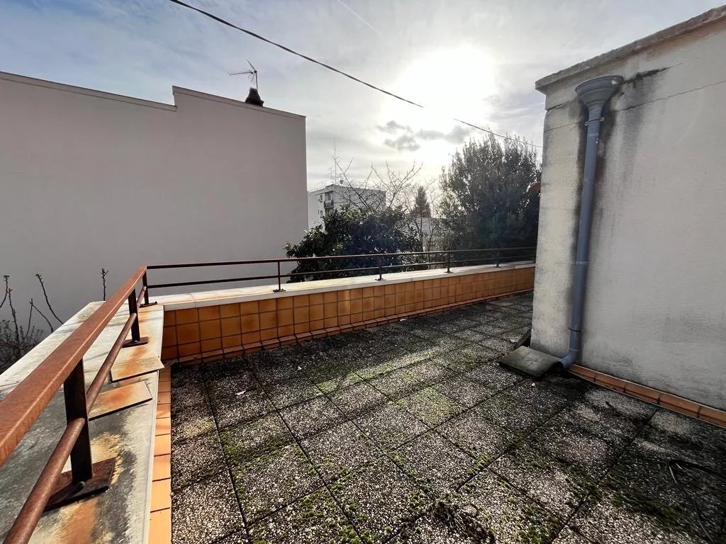 House in Centre Ville Est, Ivry-sur-Seine, France 3 - 13794526