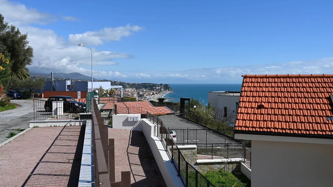 Villa in Albissola Marina, Liguria, Italy 2 - 14349629