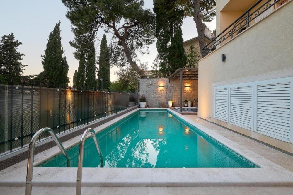 Villa in Gradski kotar Grad, Split, Gespanschaft Split-Dalmatien 4 - 13882566