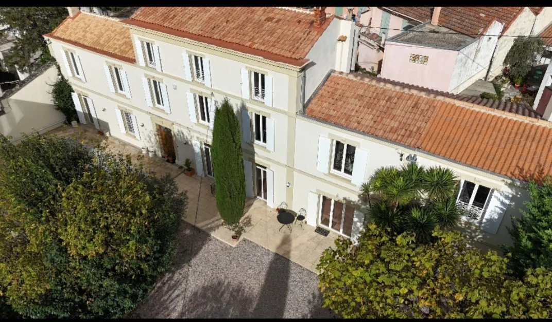 Estate in Cabannes, Provence-Alpes-Côte d'Azur, France 2 - 14889419