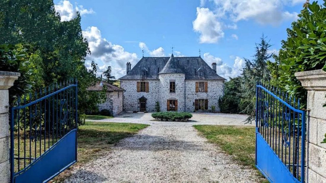 Country House in Lesterps, Nouvelle-Aquitaine, France 1 - 14734524