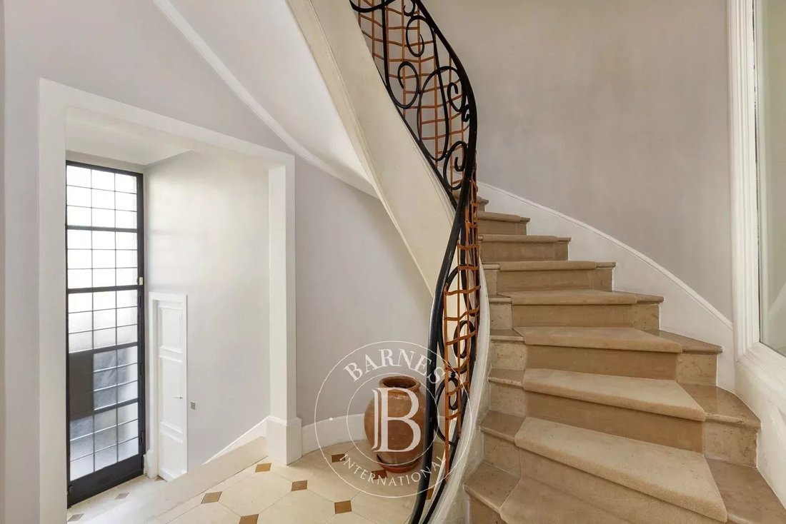 Estate in La Plaine des Sablons, Neuilly-sur-Seine, France 5 - 14672791