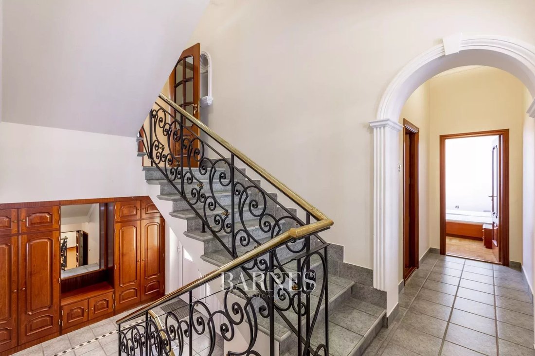 Villa in Budapest, Hungary 2 - 12267261