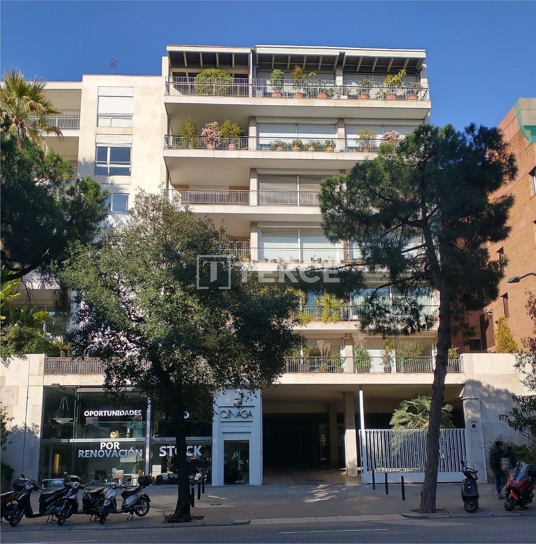 Apartment in Sarrià-Sant Gervasi, Barcelona, Spain 1 - 15187691