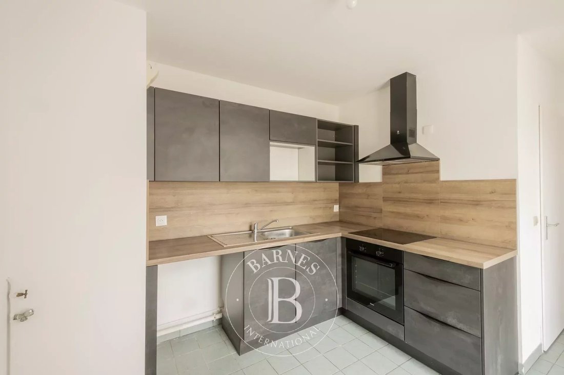 Apartment in Barriere du Medoc, Le Bouscat, France 4 - 14693132
