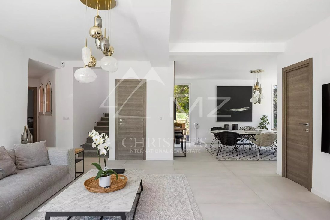 House in Riquebonne-Ferratone-Pizou, Vallauris, France 2 - 12037807