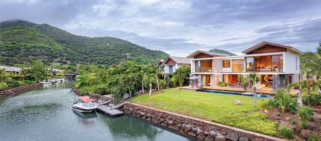 Villa in Black River, Rivière Noire District, Mauritius 2 - 14425402