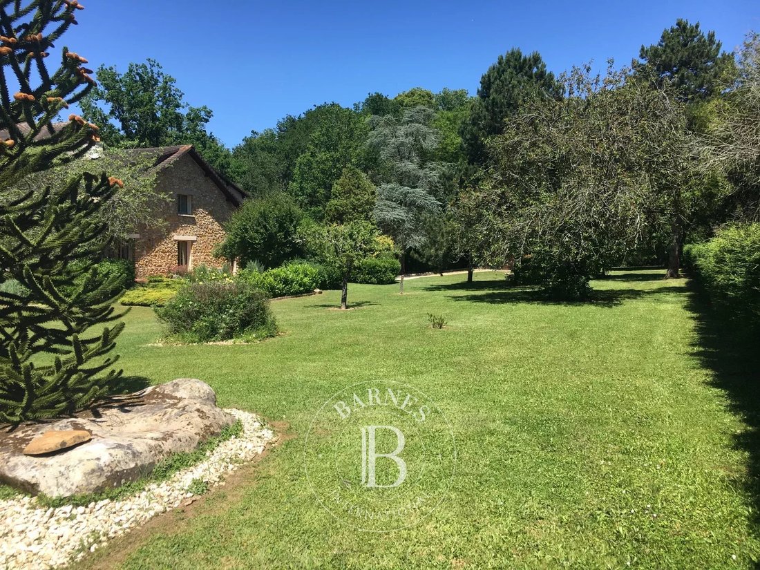 House in Auvers-Saint-Georges, Ile-de-France, France 2 - 13971917