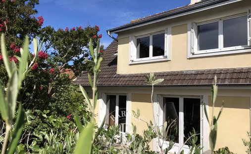 Haus in Courcouronnes, Evry-Courcouronnes, Frankreich 1