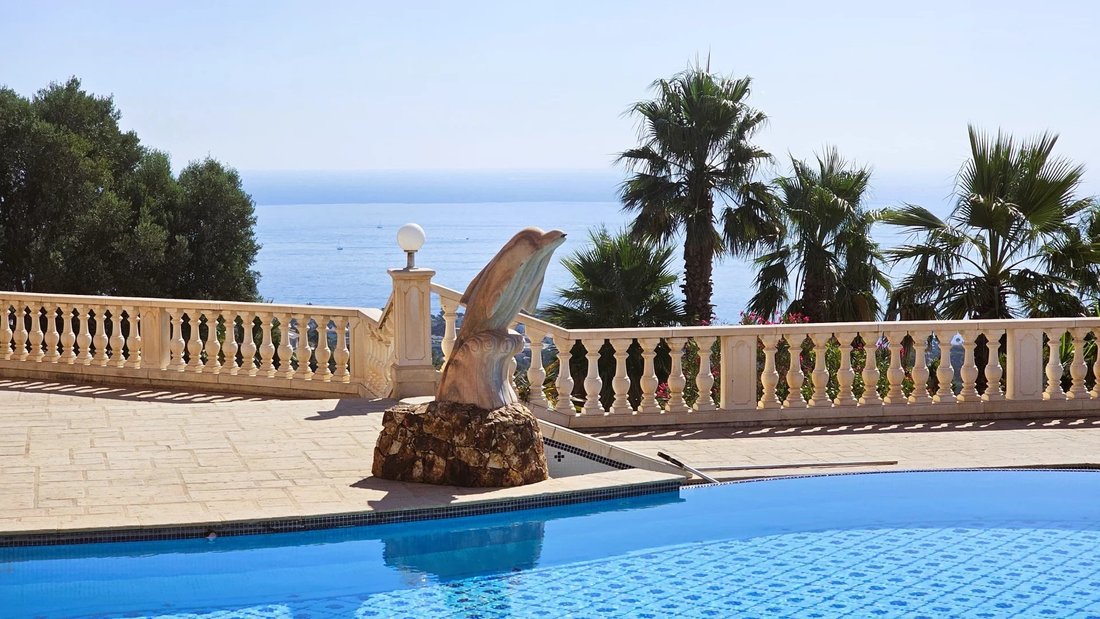 Villa in Les Issambres, Roquebrune-sur-Argens, France 2 - 14601162