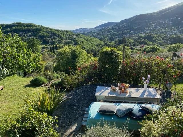 Villa in Grasse, Provence-Alpes-Côte d'Azur, France 2 - 14419528