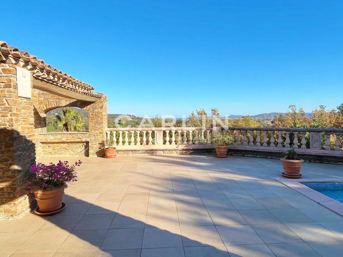 Villa in Grimaud, Provence-Alpes-Côte d'Azur, France 1 - 13705753