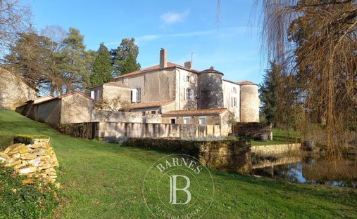 14th / 18th C. Chateau With Pool And Tennis