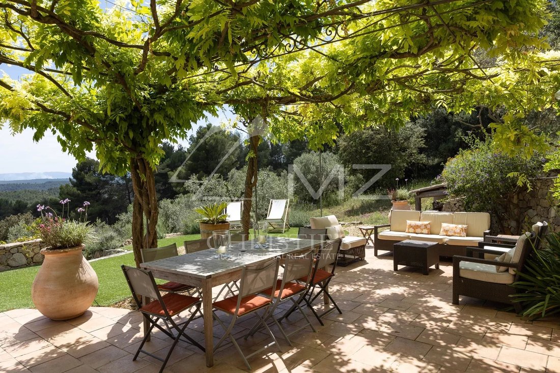 Domaine à Callas, Provence-Alpes-Côte d'Azur, France 3 - 12240476