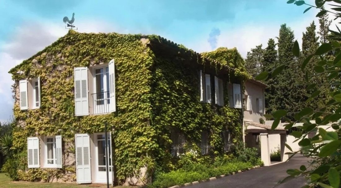 Villa in Les Indes les-Groulles, Mouans-Sartoux, France 2 - 12112394