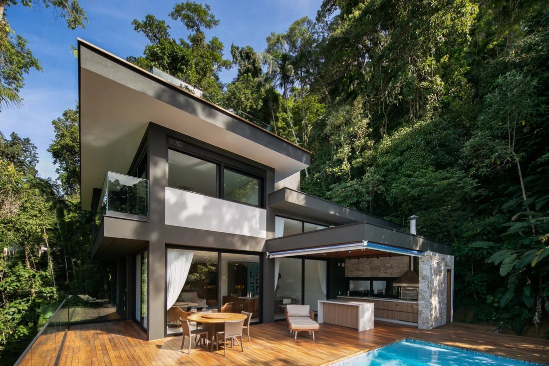 Villa in Guarujá, State of São Paulo, Brazil 1 - 11901839