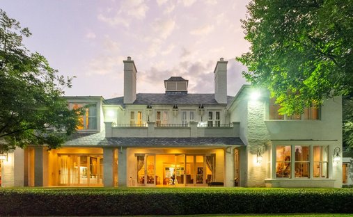 House in Sandhurst, Gauteng, South Africa 1