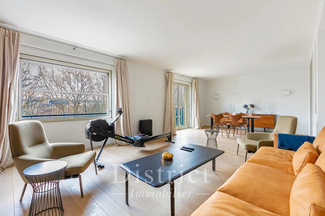 Apartment in Gros Caillou, Paris 7e Arrondissement, Paris 2 - 13629038