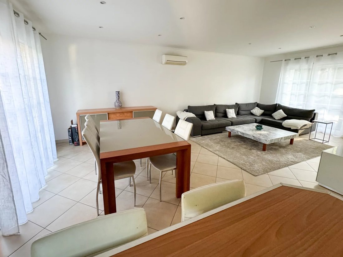 House in Louise Michel-Temple, Clichy-sous-Bois, France 2 - 13384115