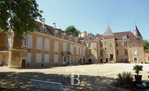 Château Avallon 1500.0 Sqm 25 Bedrooms