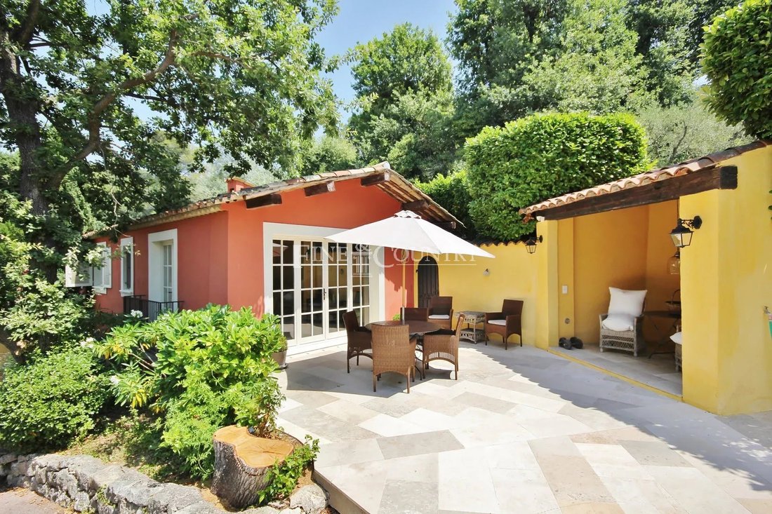 Villa in Mougins, Provence-Alpes-Côte d'Azur, France 4 - 13326604