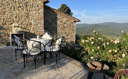 Medieval Castle For Sale Between Chianti And Valdambra, Tuscany