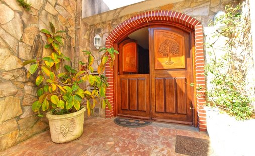 Castle for Sale in Castro-Urdiales, Cantabria, Spain