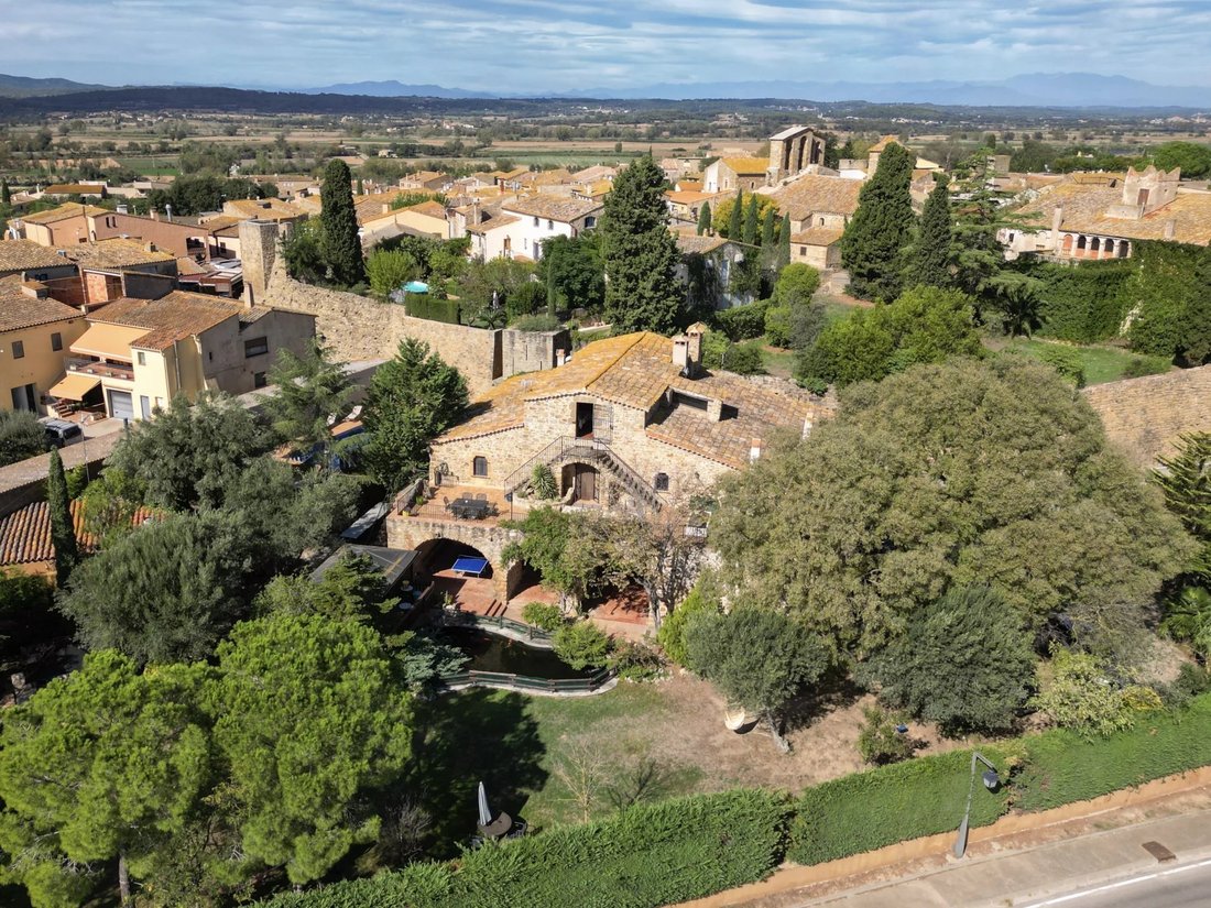 Country House in Ullastret, Catalonia, Spain 2 - 14772086