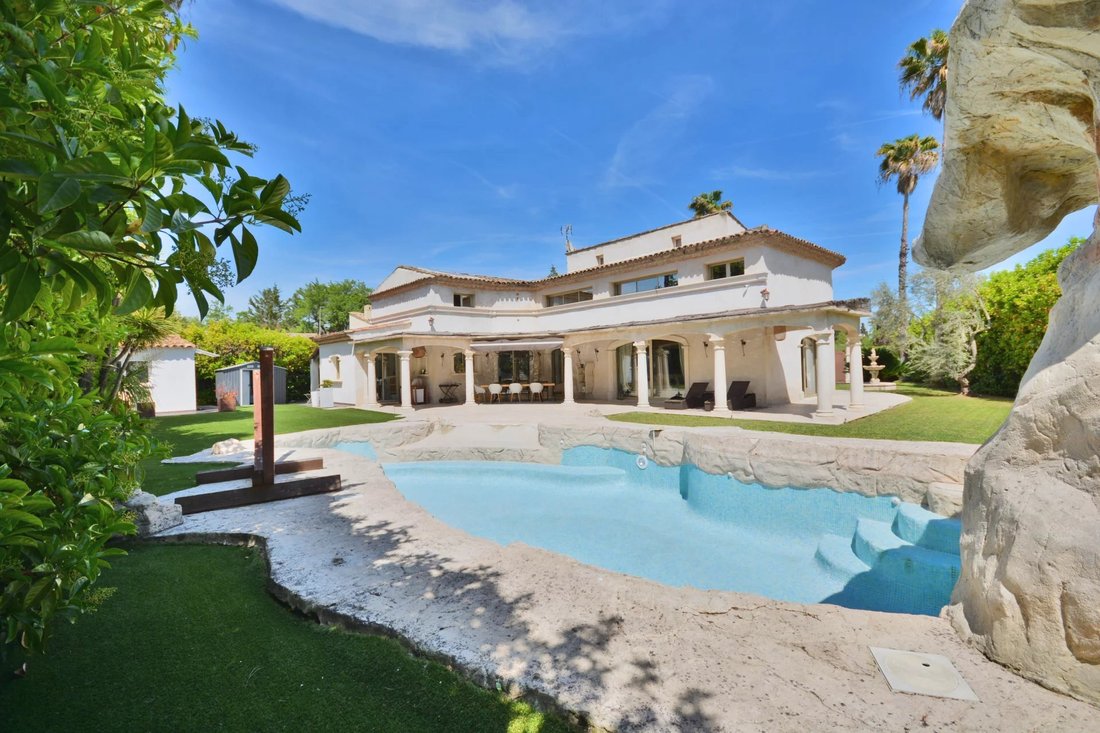 Villa in Valbonne, Provence-Alpes-Côte d'Azur, France 5 - 12803954