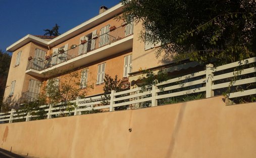Nord-Hameaux, Contes, France 1
