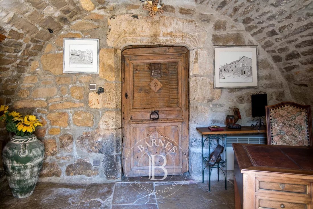 Estate in Severac-le-Chateau, Sévérac d'Aveyron, France 5 - 14393724