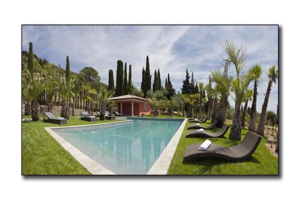 Villa in Grasse, Provence-Alpes-Côte d'Azur, France 2 - 11647671