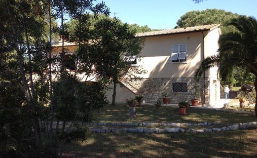 Villa in Capoliveri, Tuscany, Italy 1
