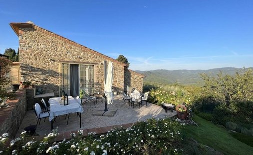 Medieval Castle For Sale Between Chianti And Valdambra, Tuscany