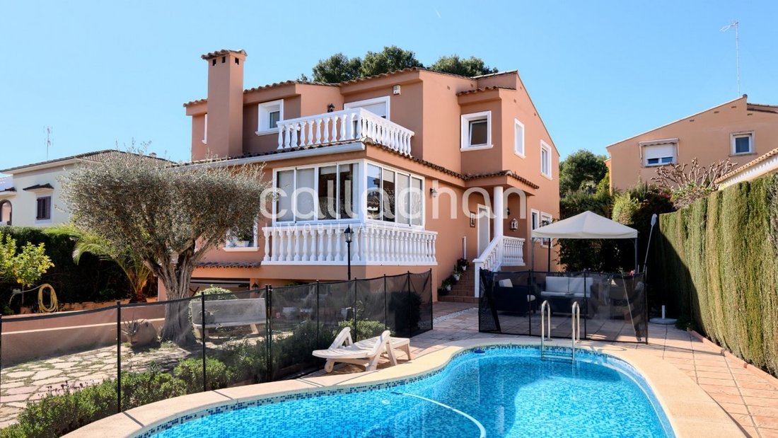 Villa in Paterna, Valencian Community, Spain 1 - 15192697