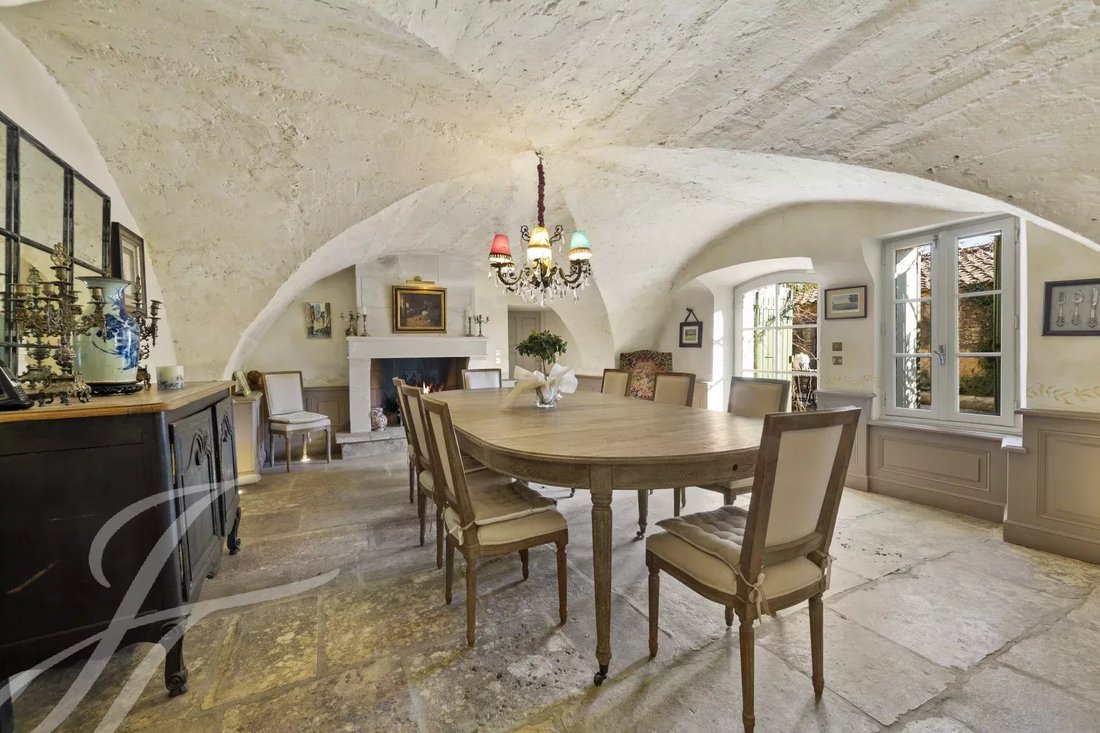 House in Cabrières-d'Avignon, Provence-Alpes-Côte d'Azur, France 4 - 15196717
