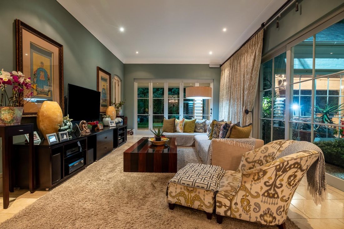 House in Sandhurst, Gauteng, South Africa 3 - 15196117