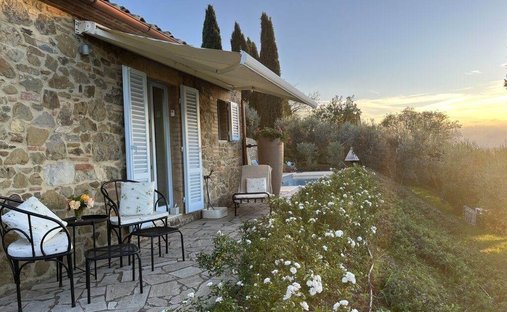 Medieval Castle For Sale Between Chianti And Valdambra, Tuscany