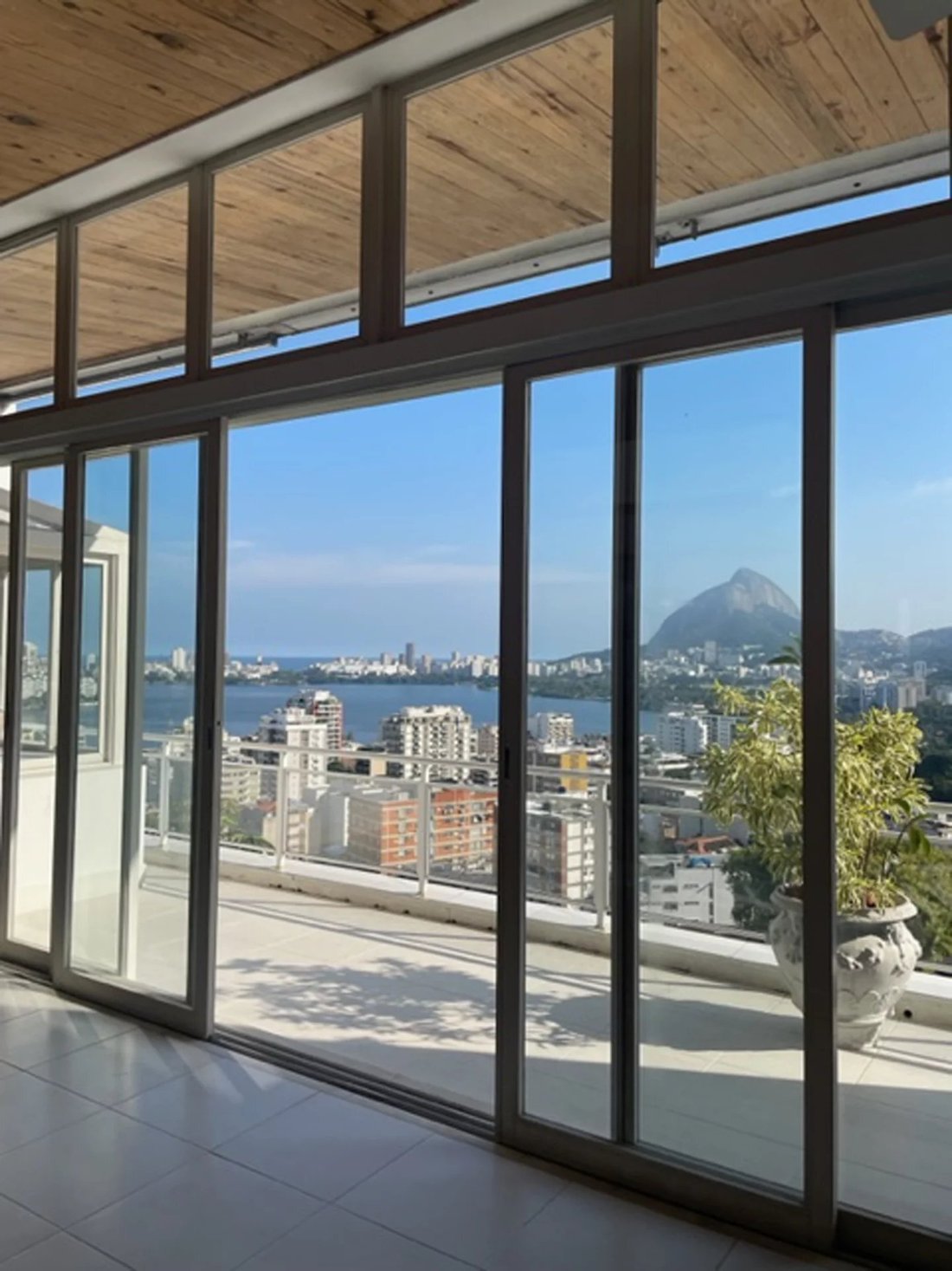Villa in Rio de Janeiro, State of Rio de Janeiro, Brazil 5 - 11028563