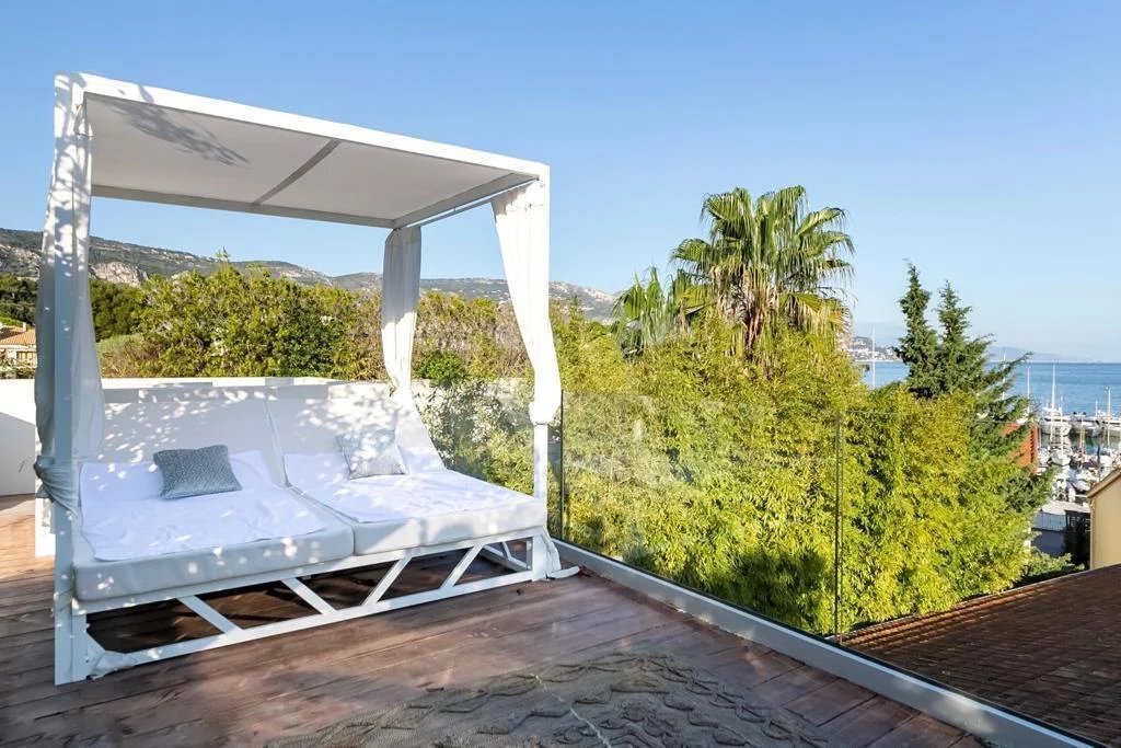 Villa en Saint-Jean-Cap-Ferrat, Provenza-Alpes-Costa Azul, Francia 3 - 11998695