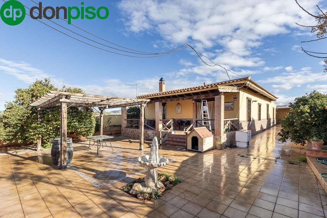 Villa in La Zubia, Andalusia, Spain 1 - 15194688